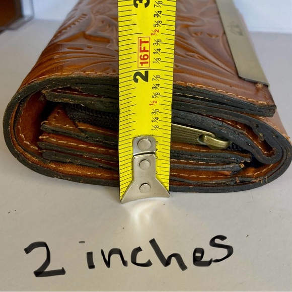 Patricia Nash Leather Cametti Trifold Wallet Organizer Tan Tooled Embossed Gold - Picture 16 of 16